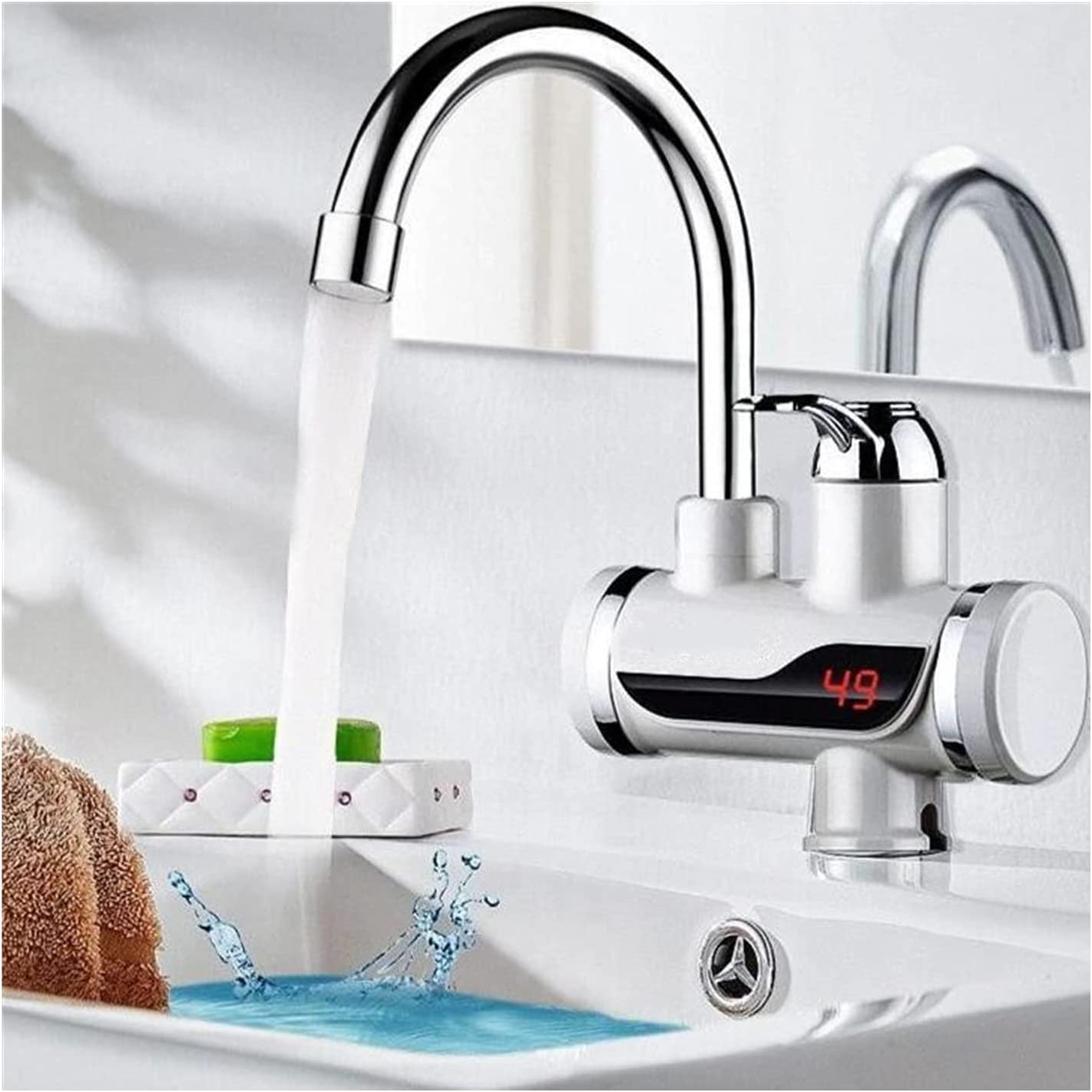 Instant Hot Water Tap Electric Geyser for Bathroom or Kitchen Basin