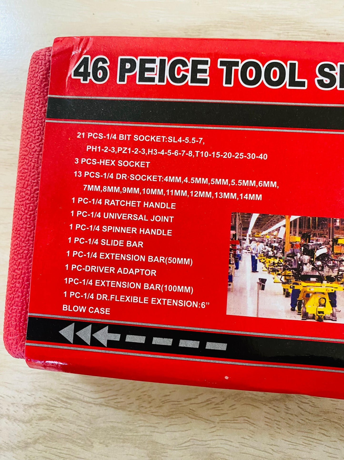 46 pcs Socket Wrench Set 1/4"Drive Metric Mechanic Tools Kit Bit Ratchet Sockets with Extension Bar for Automotive, Car, Bike, Household and Auto Repairing with Storage Case