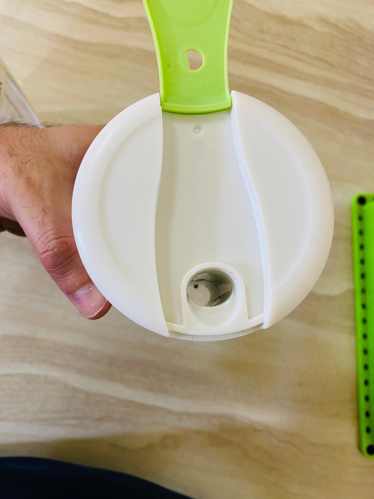 Rechargeable juicer blender with 8 blades
