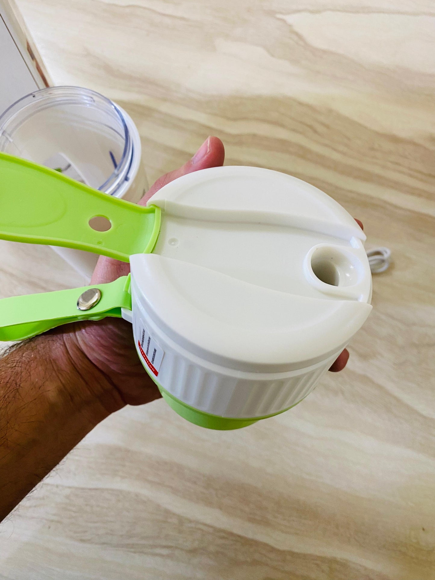 Rechargeable juicer blender with 8 blades