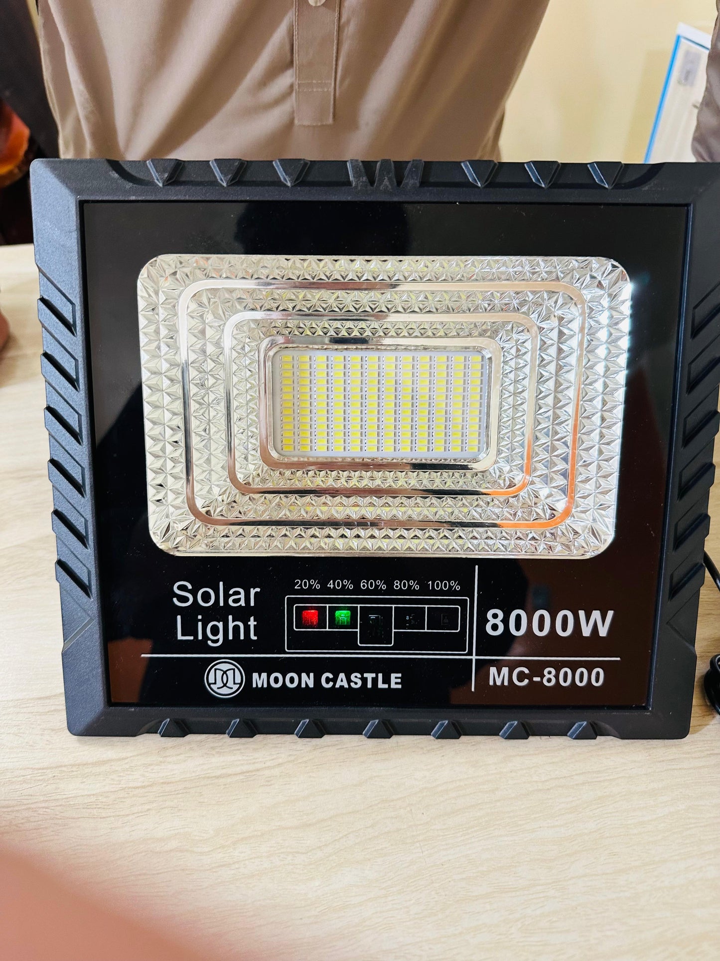 Solar Rechargeable Split light with 5 meter long wire and solar plate