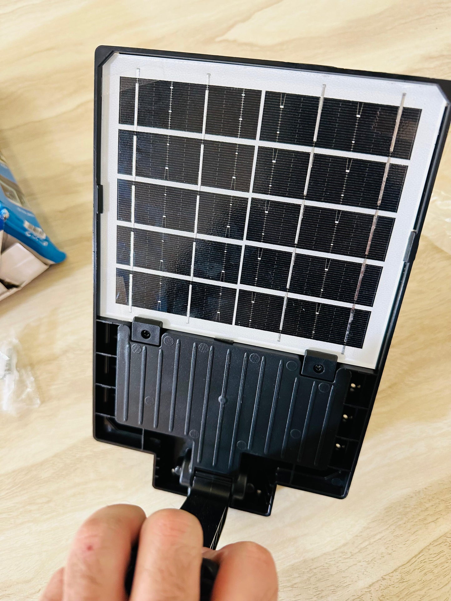 Solar rechargeable Street light , Sensor option and Remote Control