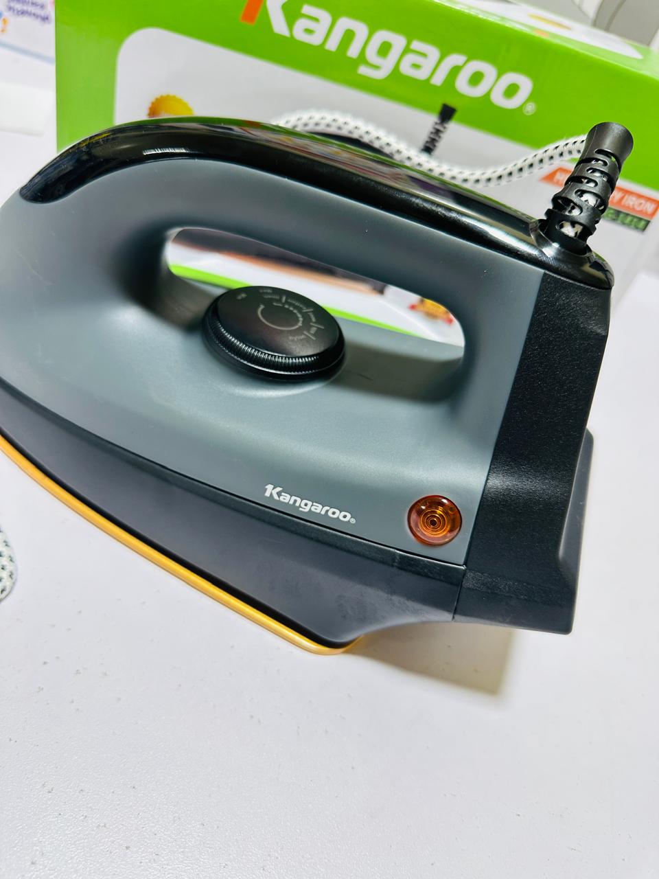 Kangaroo Ceramic Coated Soleplate Automatic Dry Iron