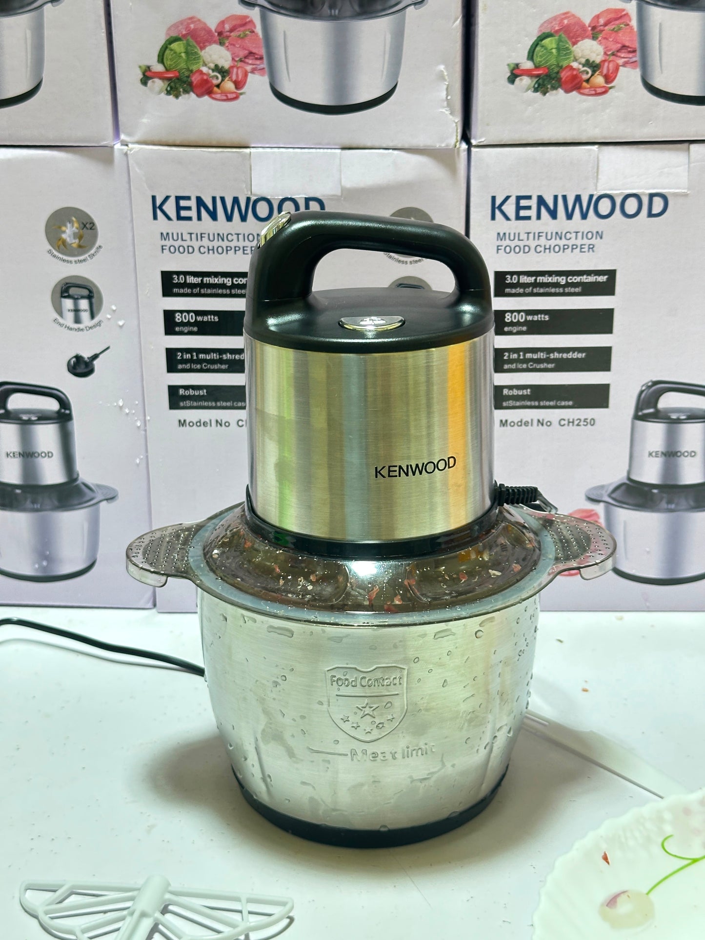 Kenwood 3L Electric Meat Chopper – Powerful 3-Speed Grinder with Egg Beater